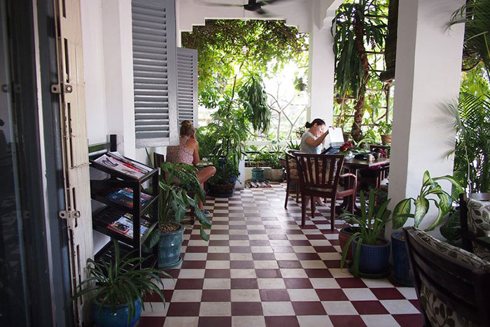 10 meilleurs restaurants phnom penh java cafe et gallery